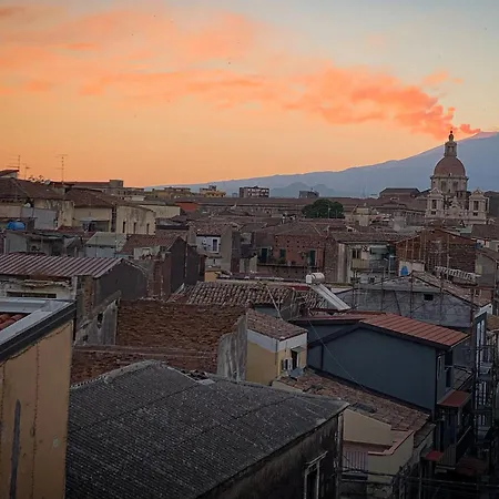 منزل للإقامة Balcone Sull'etna Centro Storico *